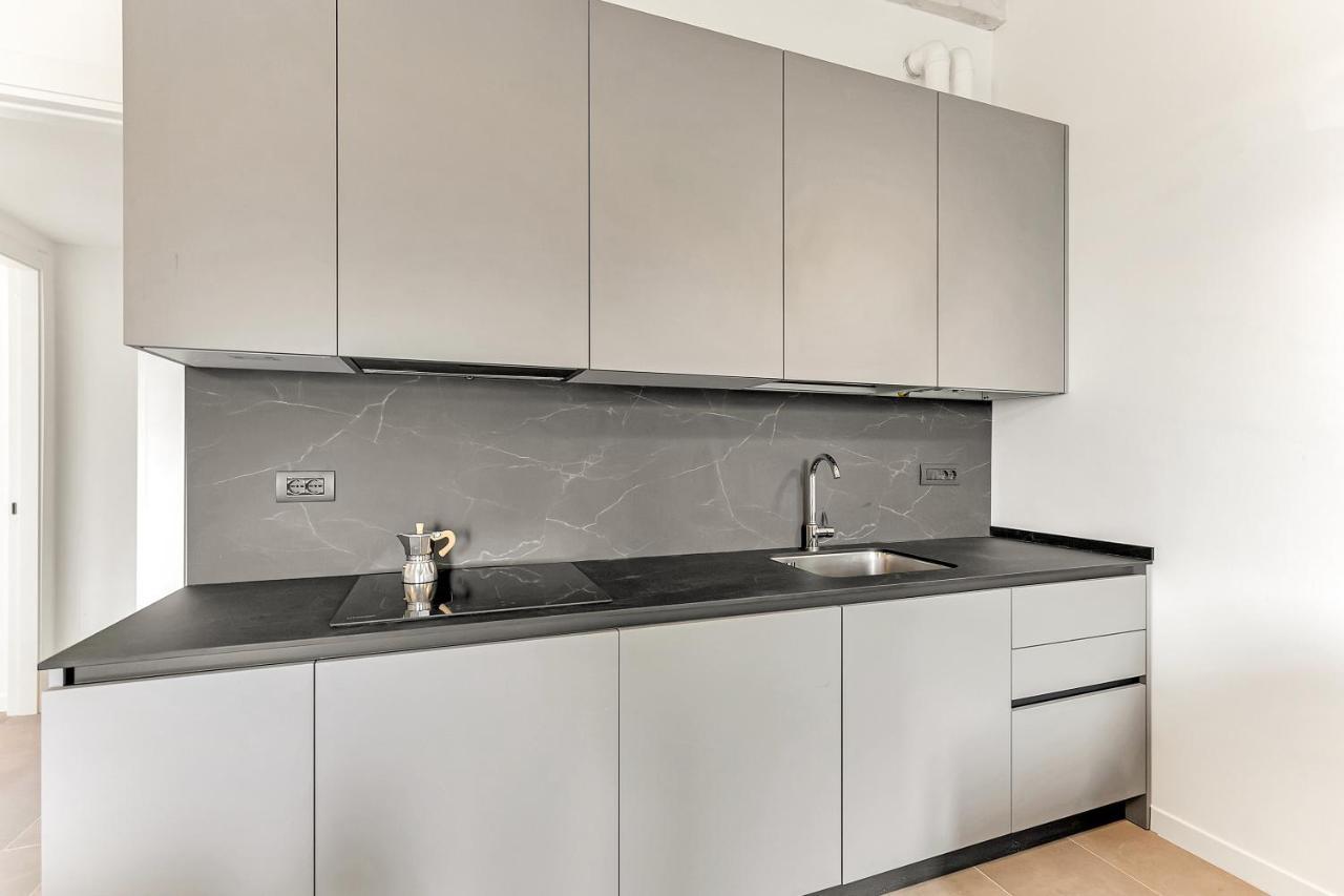 شقة Alessia'S Flat- Naviglio Grande بوكيناسكو المظهر الخارجي الصورة