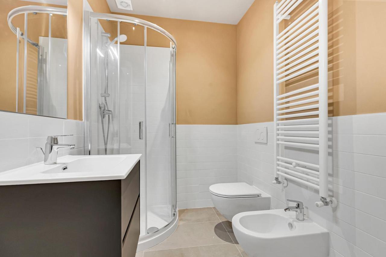 شقة Alessia'S Flat- Naviglio Grande بوكيناسكو المظهر الخارجي الصورة