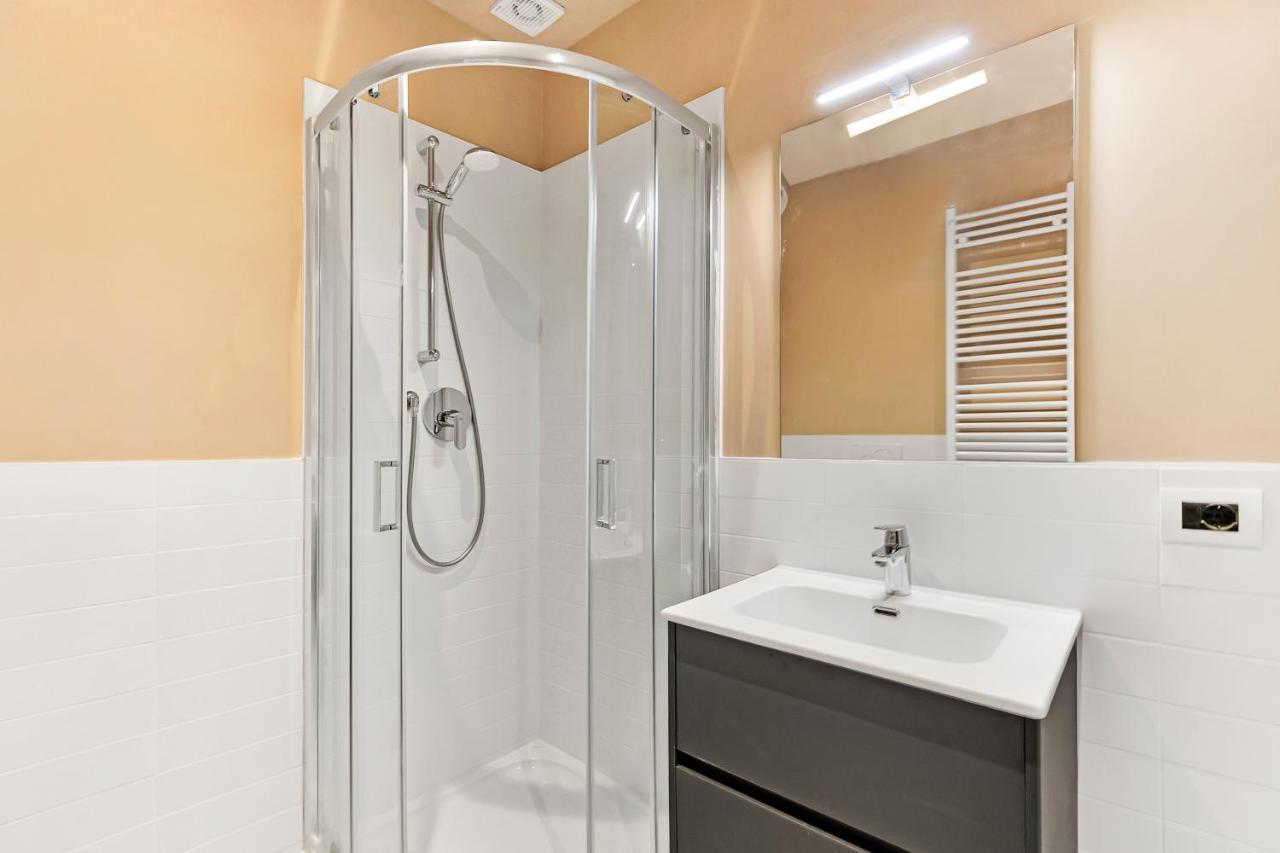 شقة Alessia'S Flat- Naviglio Grande بوكيناسكو المظهر الخارجي الصورة