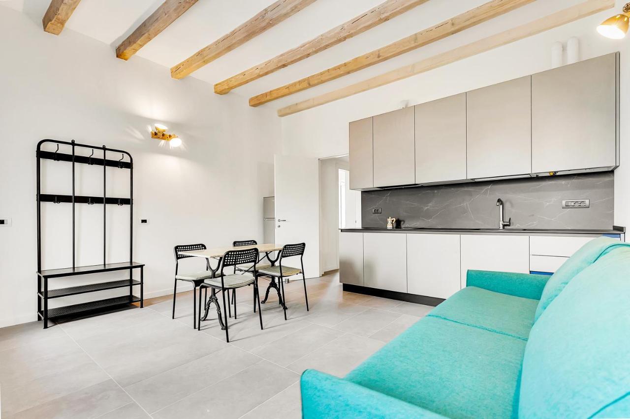 شقة Alessia'S Flat- Naviglio Grande بوكيناسكو المظهر الخارجي الصورة
