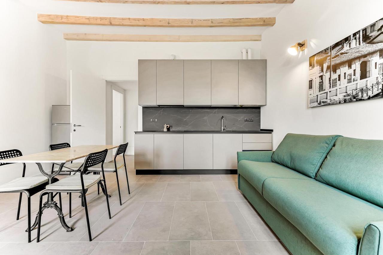 شقة Alessia'S Flat- Naviglio Grande بوكيناسكو المظهر الخارجي الصورة